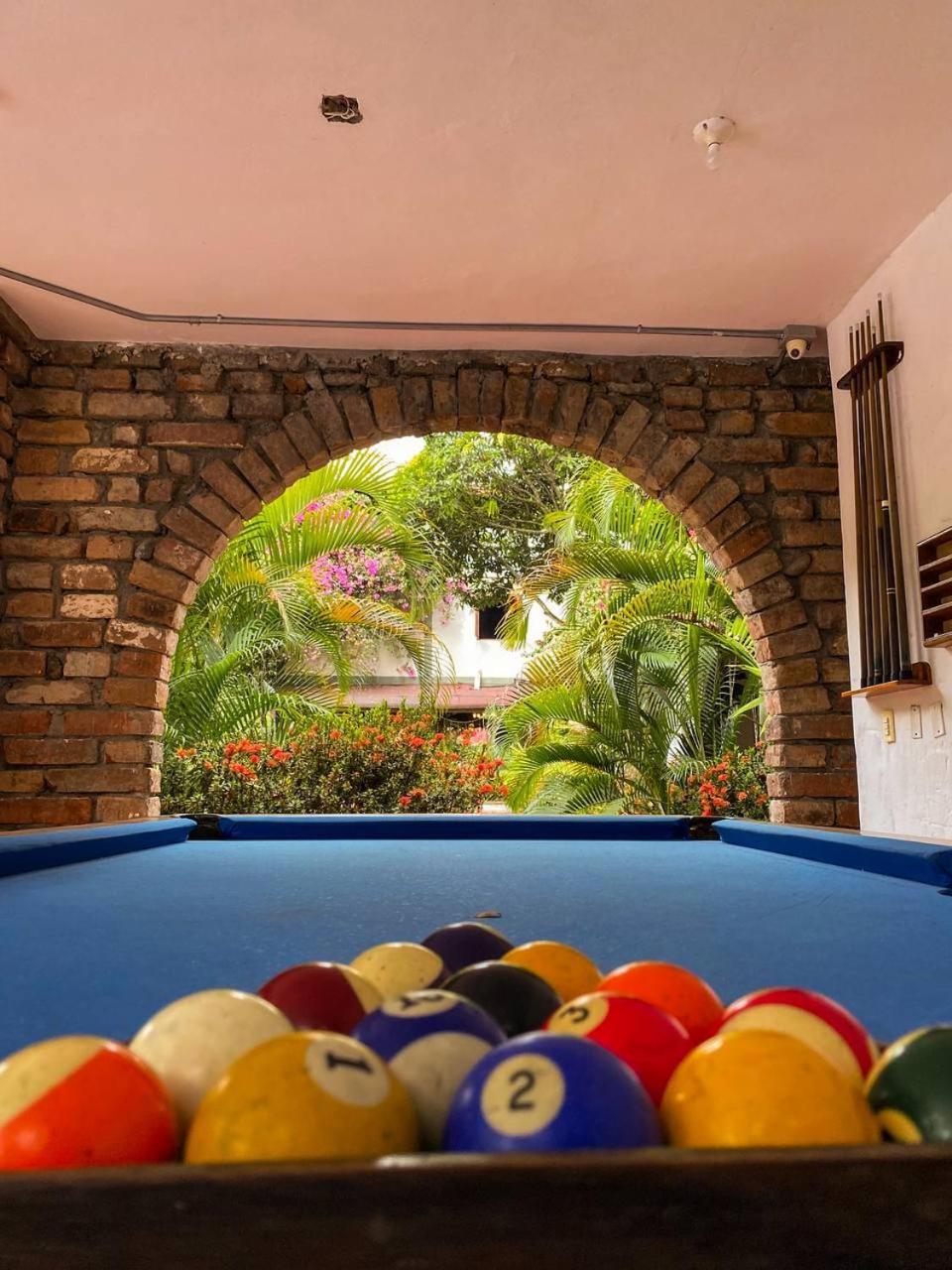 Hotel Y Restaurante Bienmesabe Santa Fe de Antioquia Exterior foto