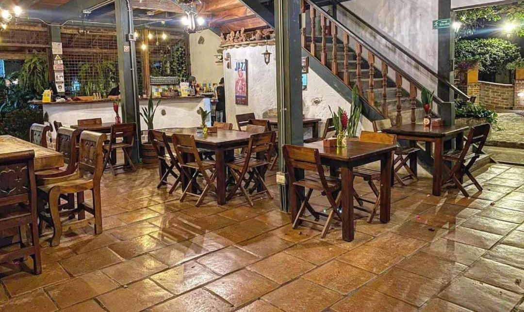 Hotel Y Restaurante Bienmesabe Santa Fe de Antioquia Exterior foto