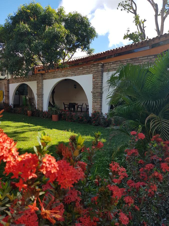 Hotel Y Restaurante Bienmesabe Santa Fe de Antioquia Exterior foto