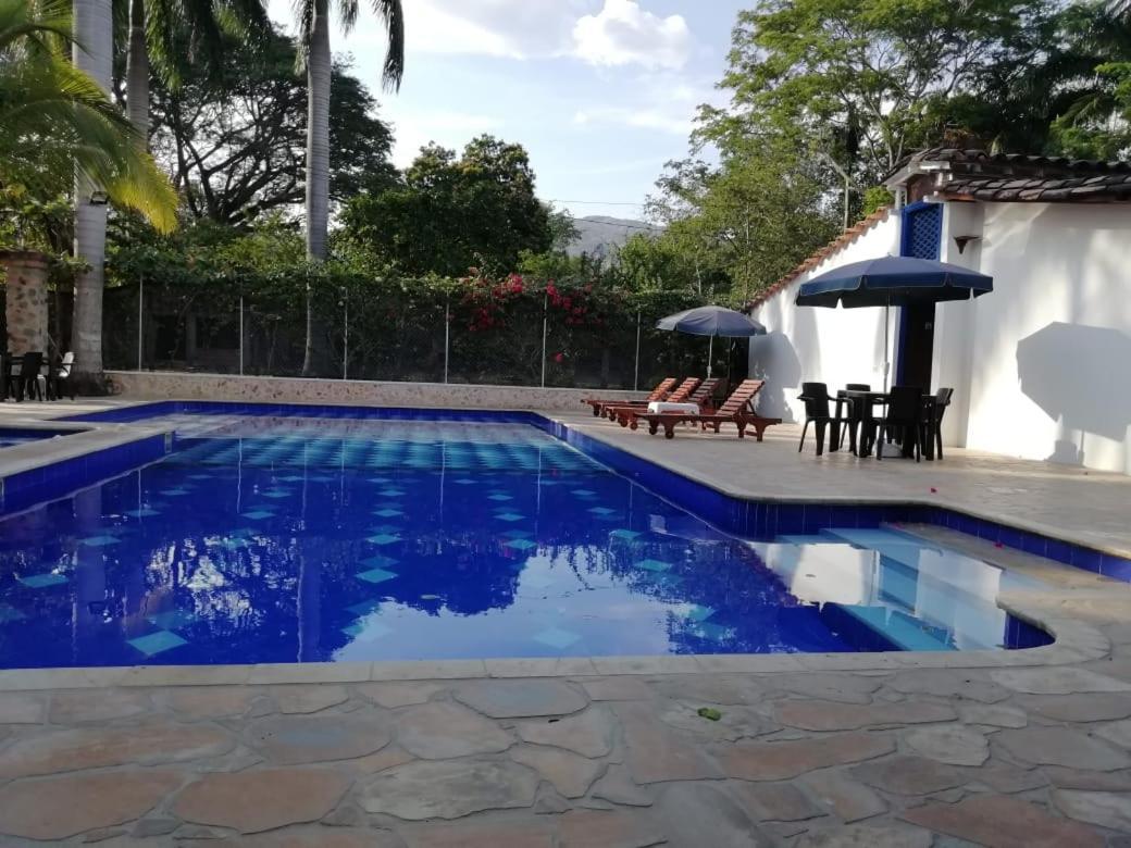 Hotel Y Restaurante Bienmesabe Santa Fe de Antioquia Exterior foto